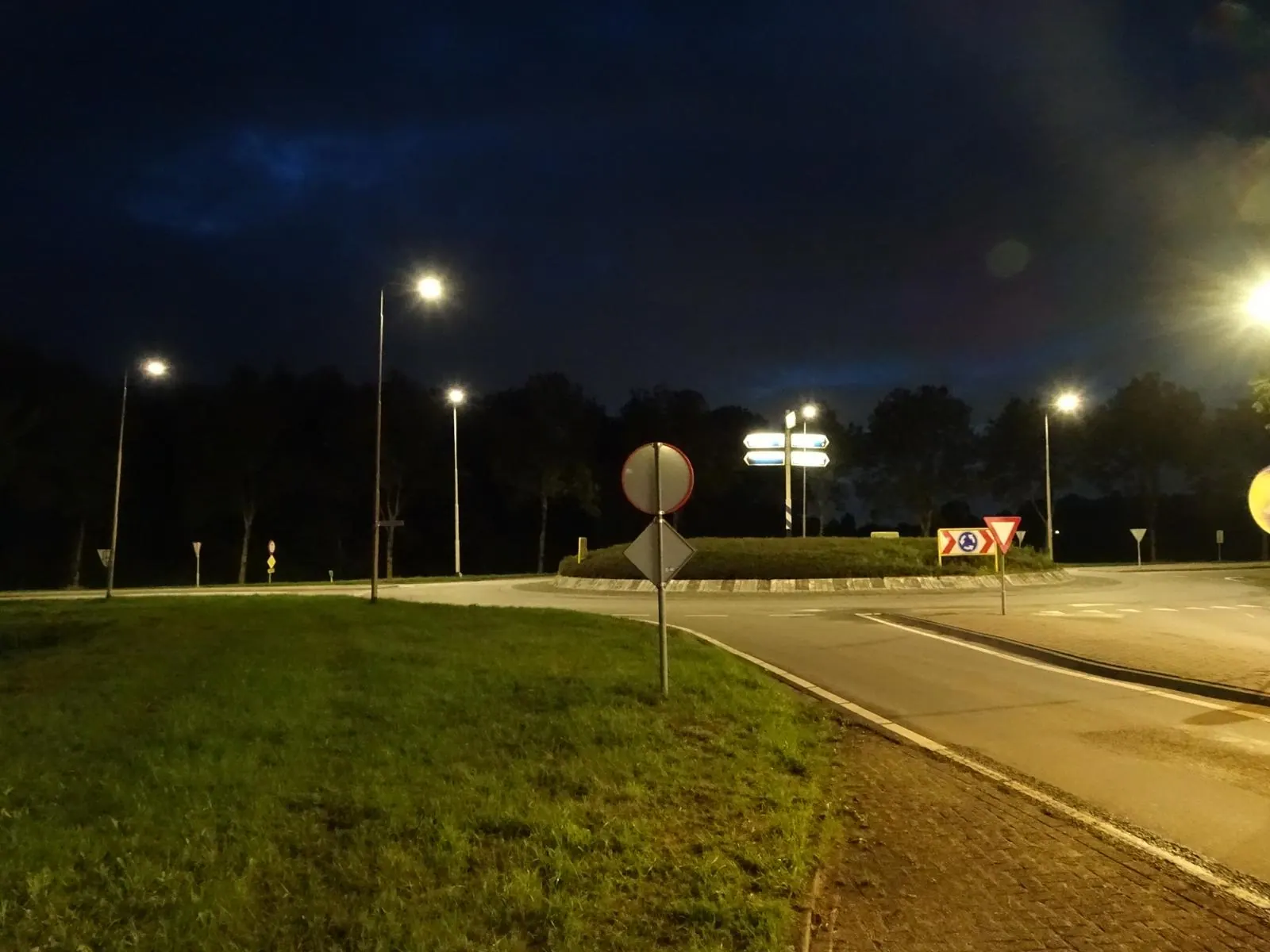 Mini luminaires in the streetscape