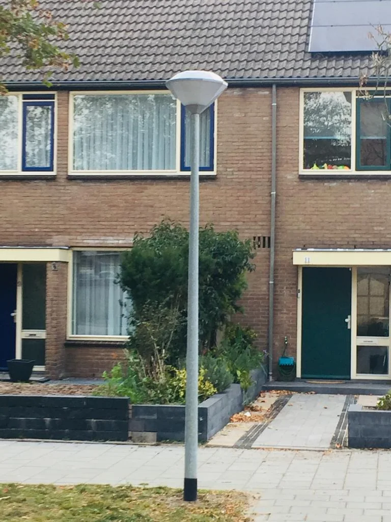 Diamond in een Nederlandse woonstraat
