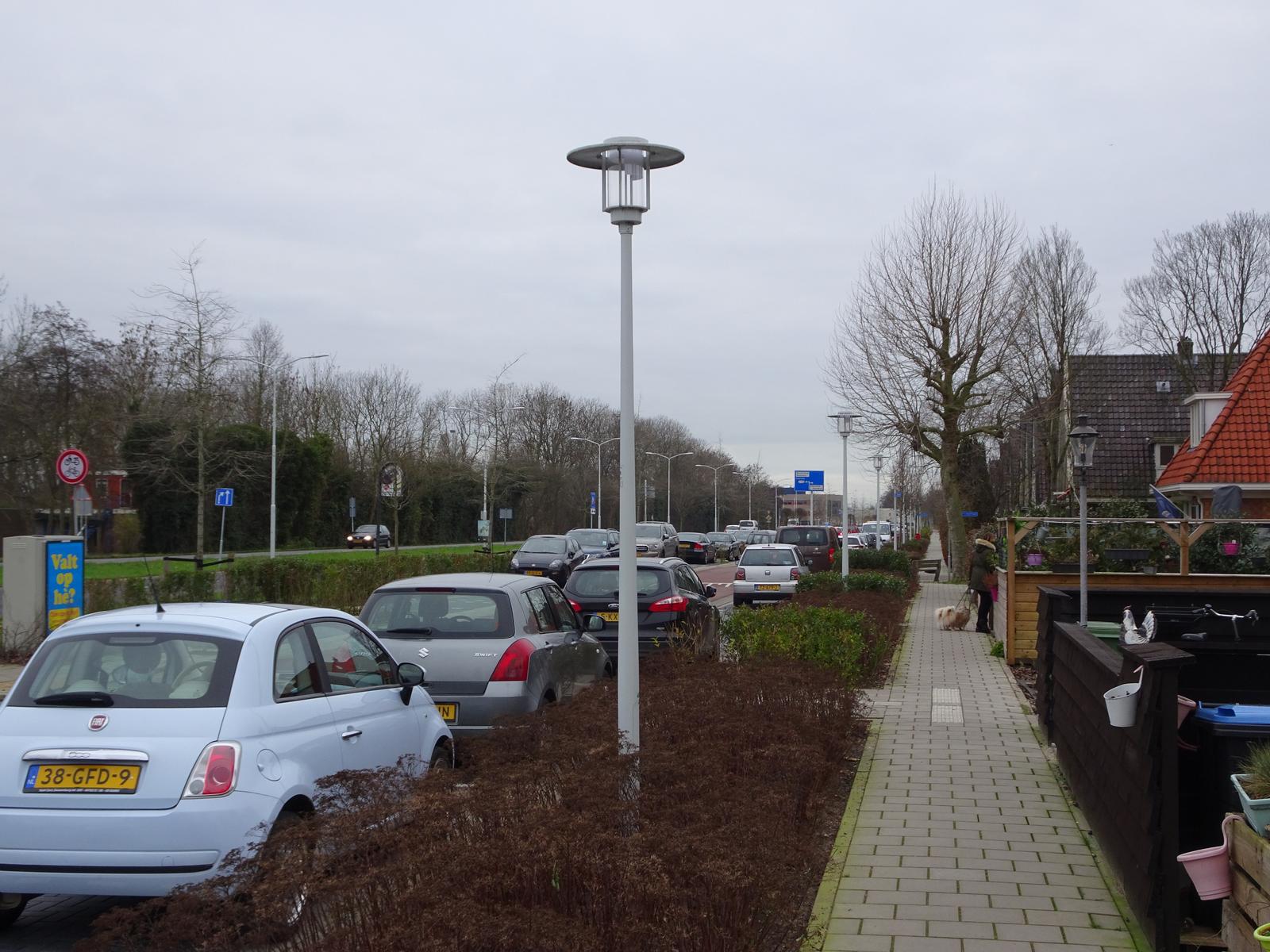 Terra langs de woonstraat