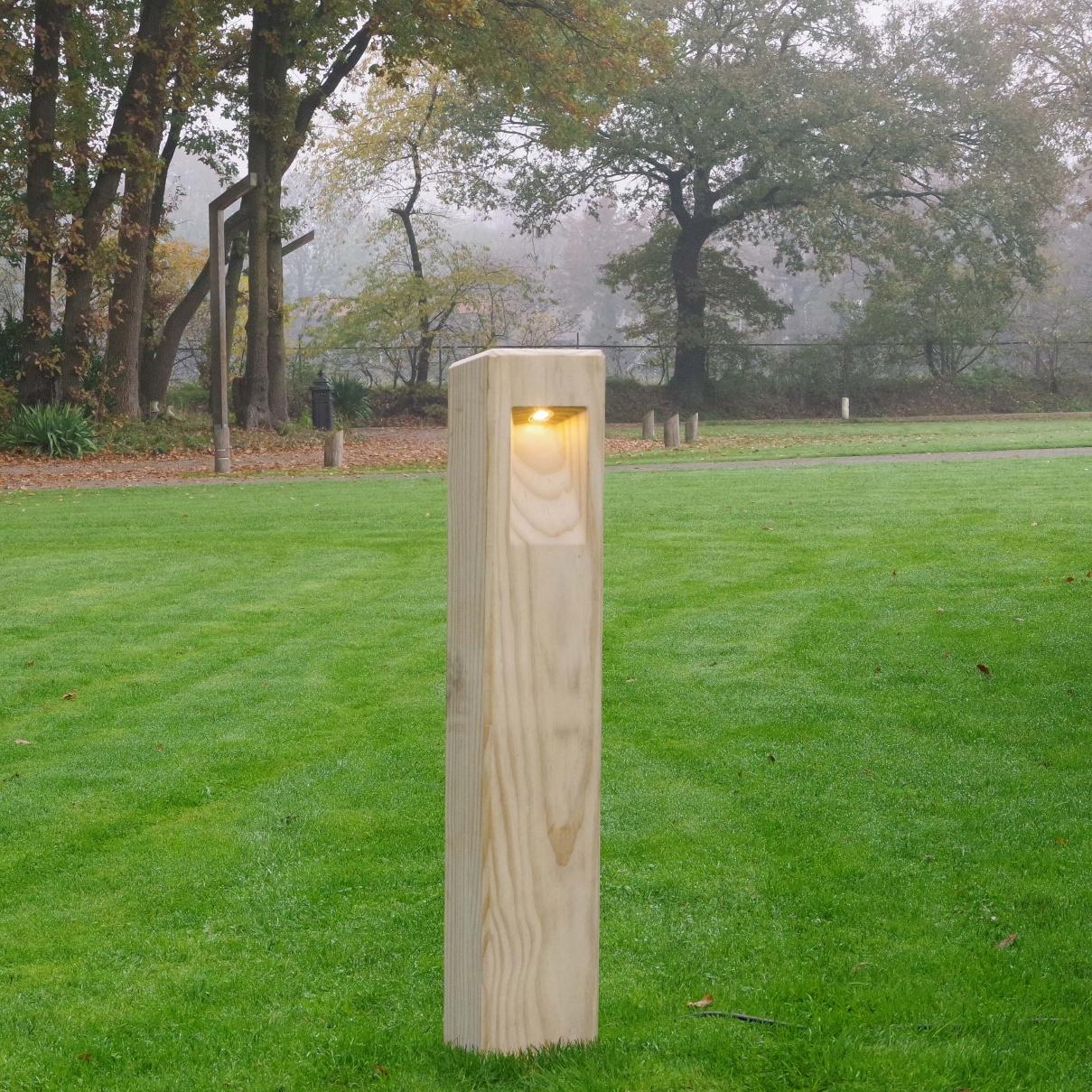 Wood op het parkgazon